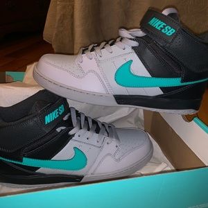 Nike Zoom Mogan Mid 2